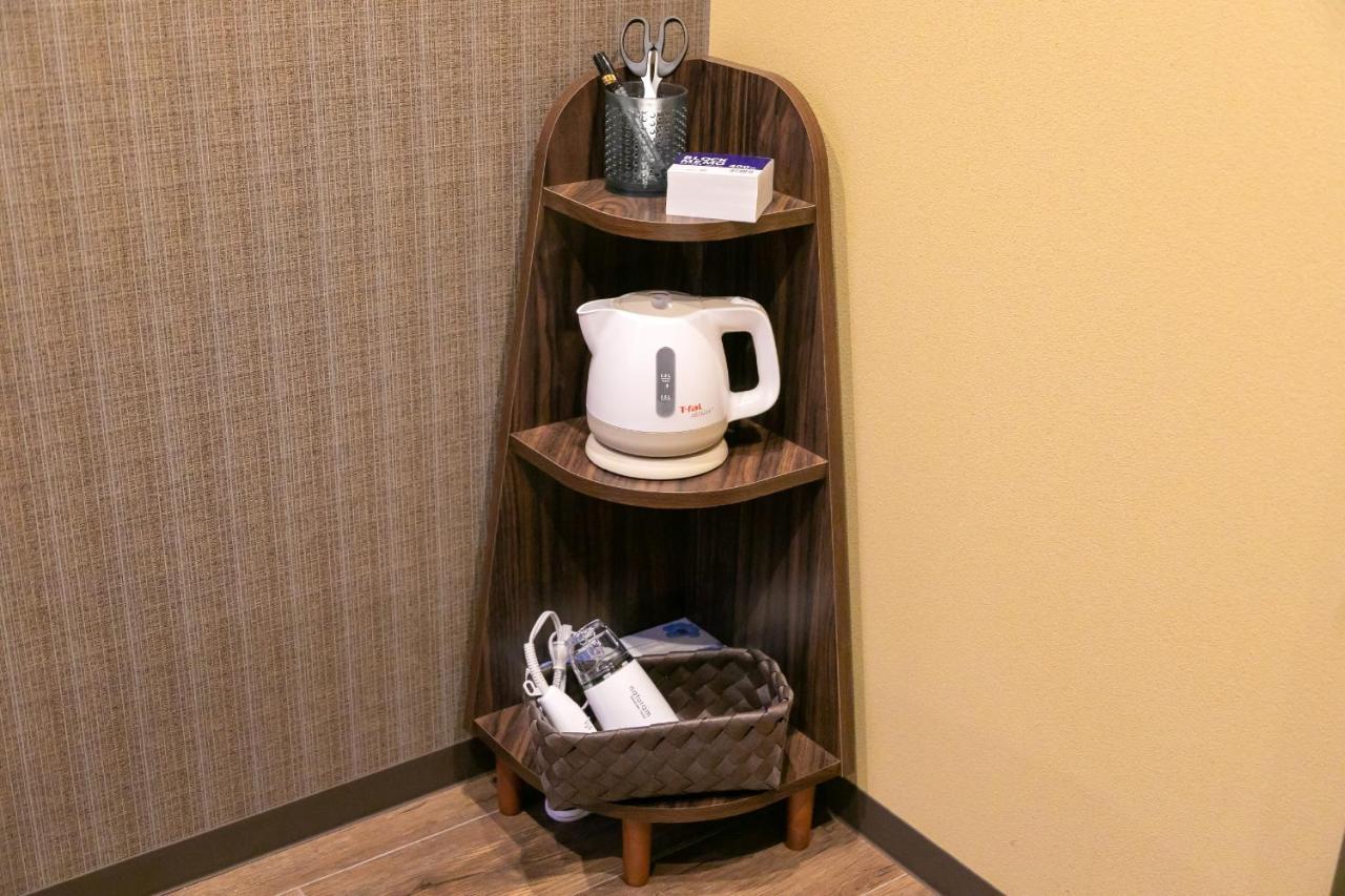 Ikidane Cozy Hotel Haneda Airport Токіо Екстер'єр фото