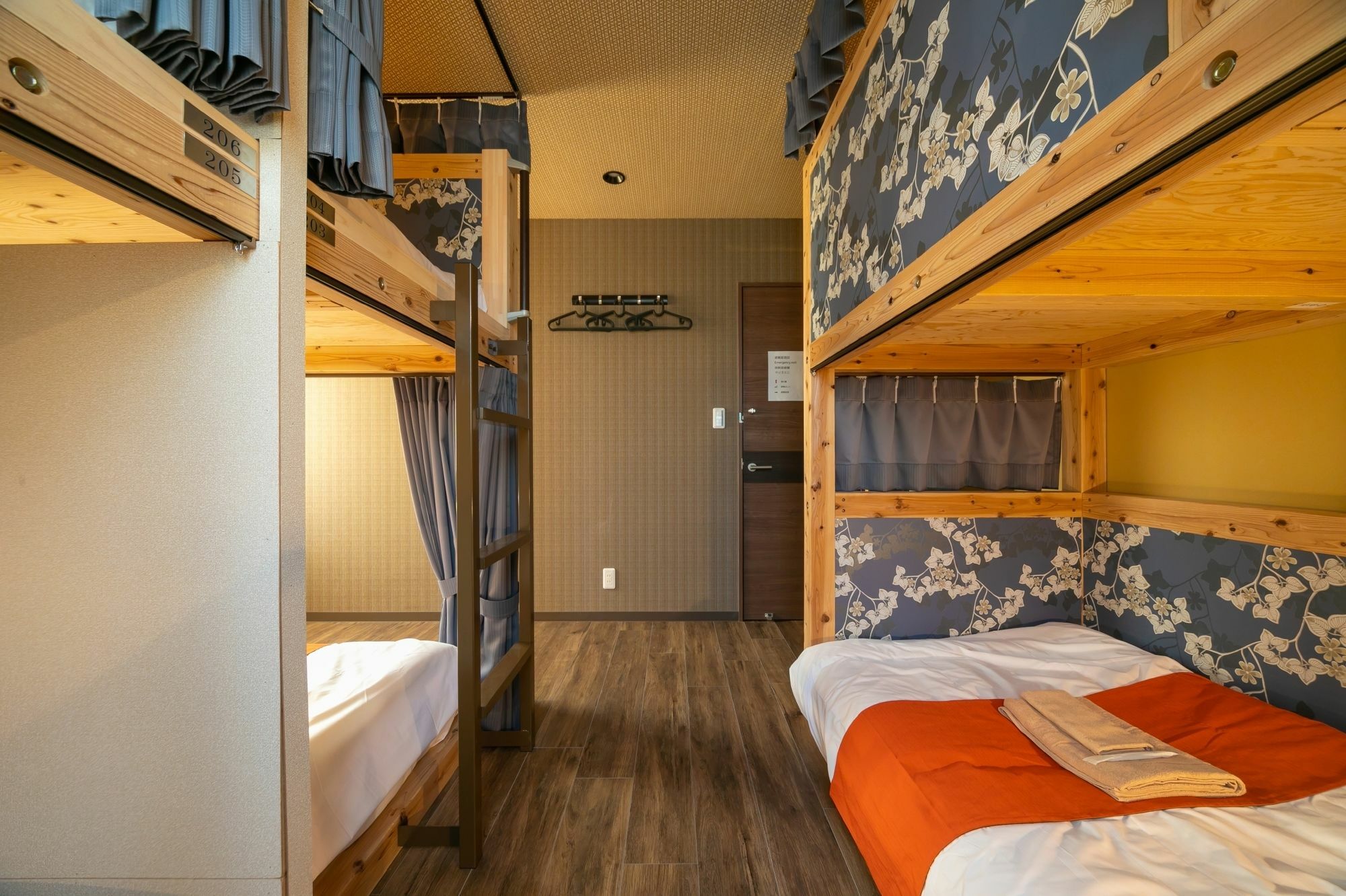 Ikidane Cozy Hotel Haneda Airport Токіо Екстер'єр фото